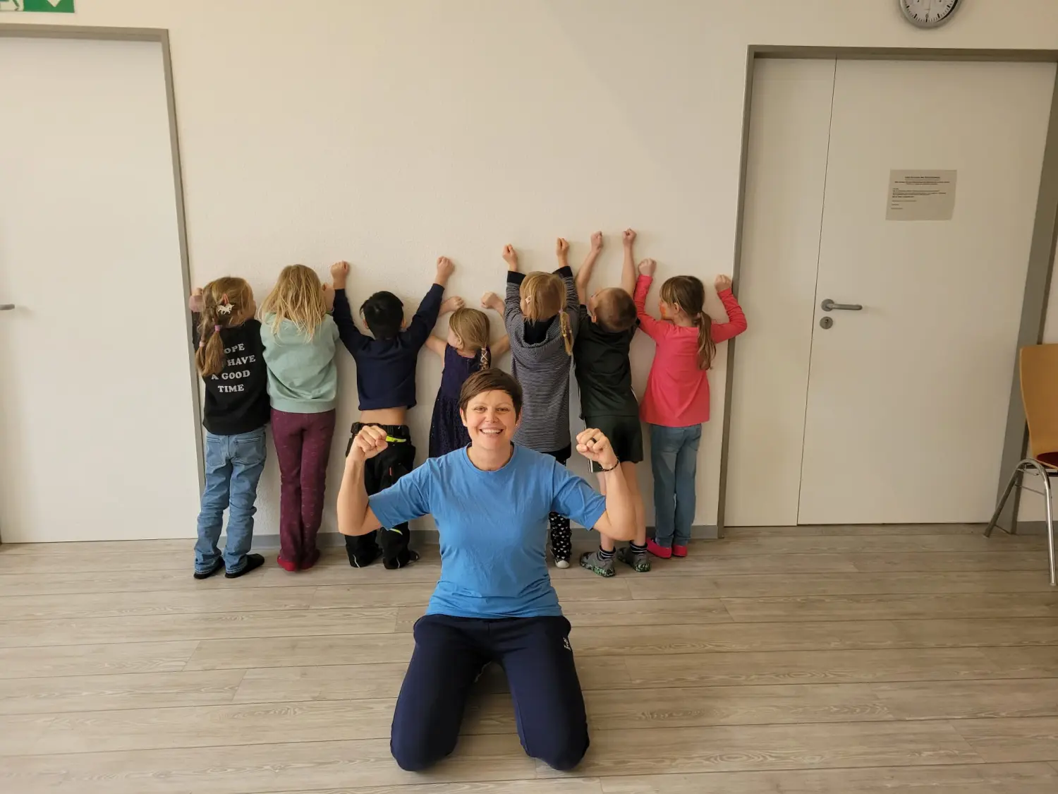 Kinder spielen in der Kindertagesstätte von Sonia Anna Siwek