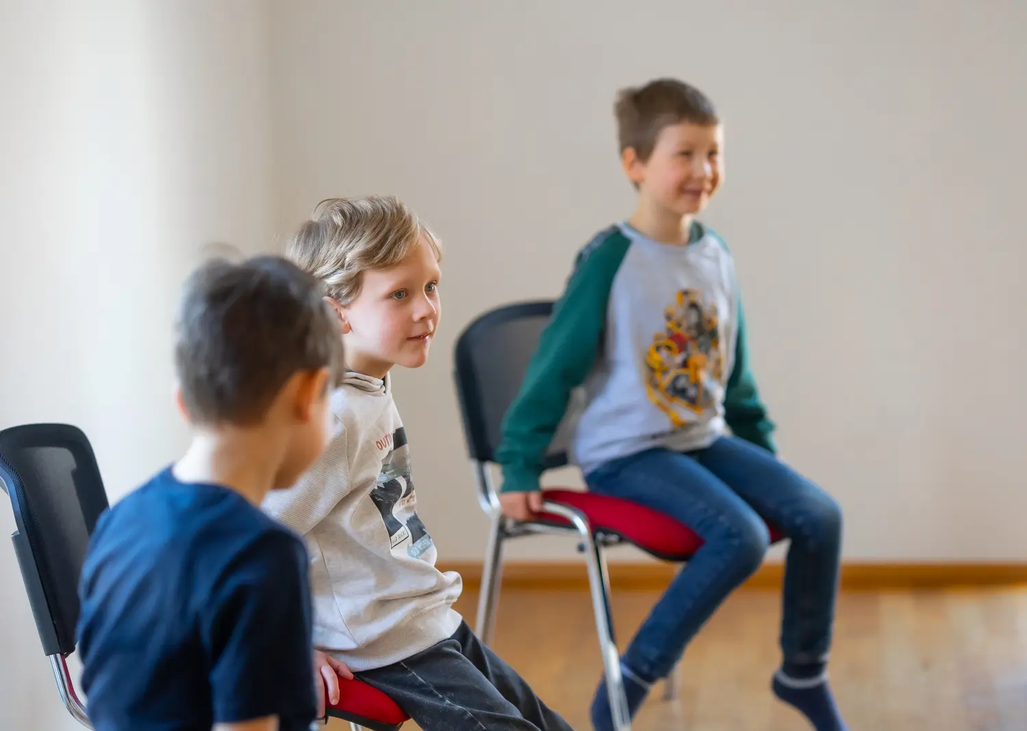 Kinder spielen in der Kindertagesstätte von Sonia Anna Siwek