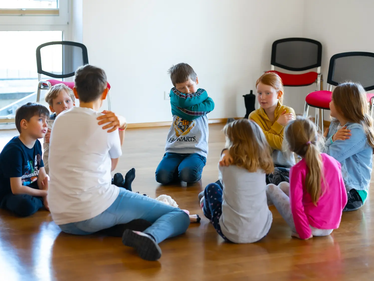 Kinder spielen in der Kindertagesstätte von Sonia Anna Siwek