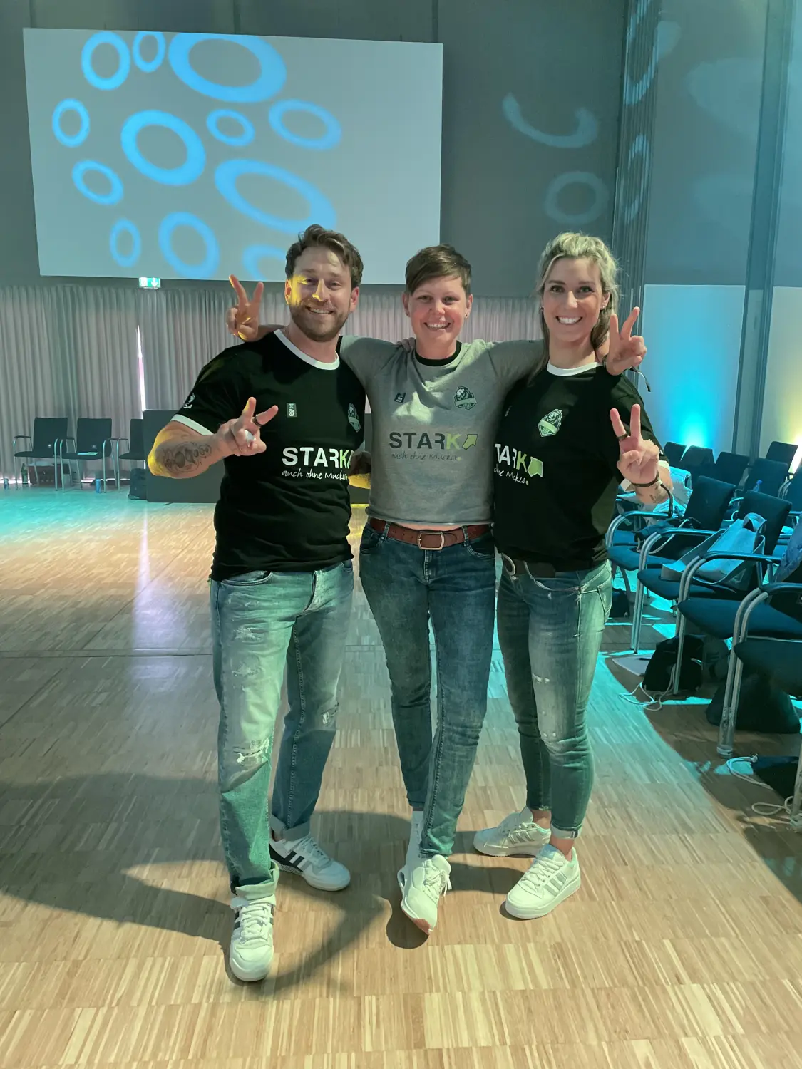 Sonia Anna Siwek mit ihren Freunden