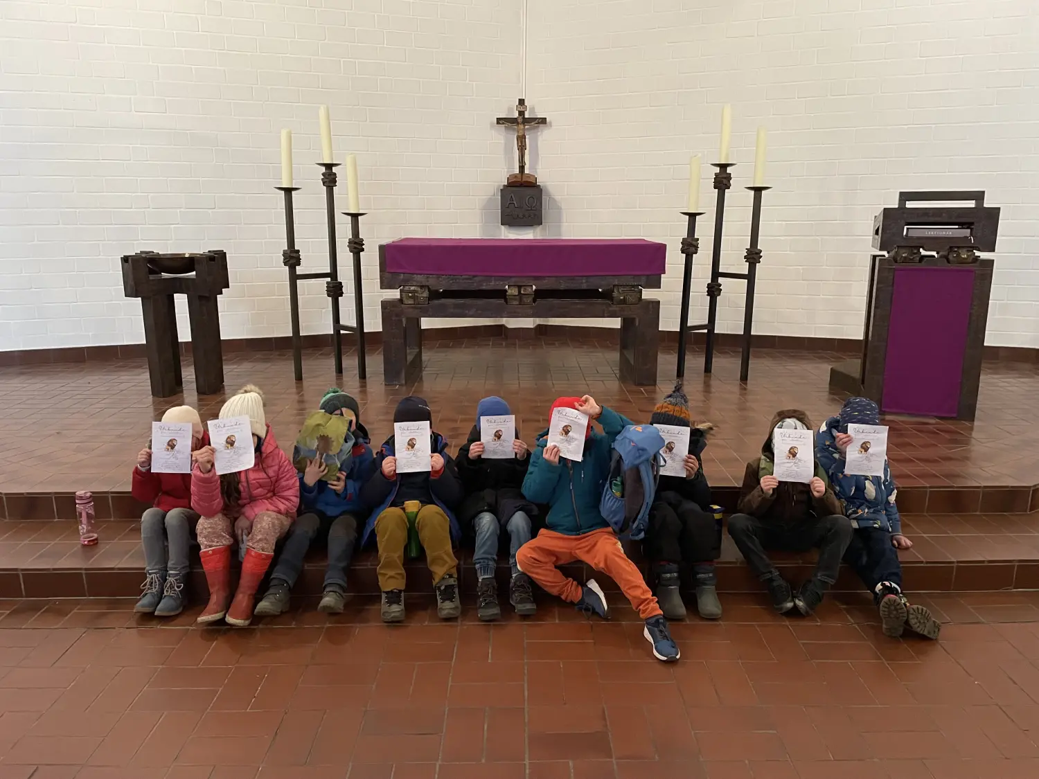 Kinder spielen in der Kindertagesstätte von Sonia Anna Siwek